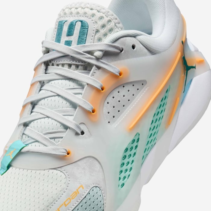 Nike Jordan Heir Series