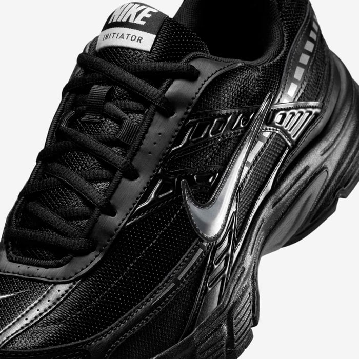 Nike Initiator