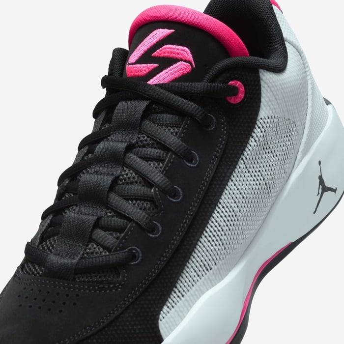 Nike Jordan Luka 77