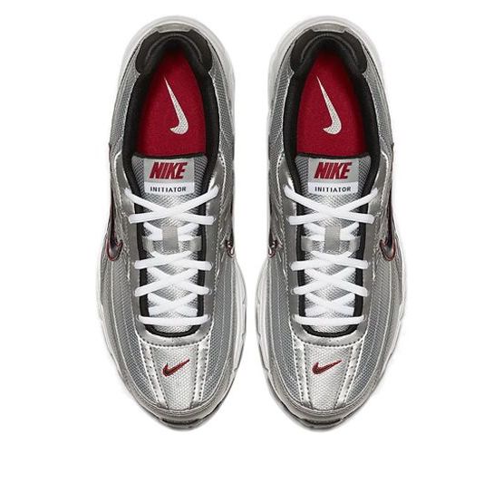 Nike Initiator