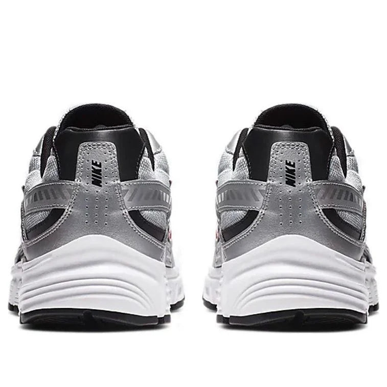 Nike Initiator