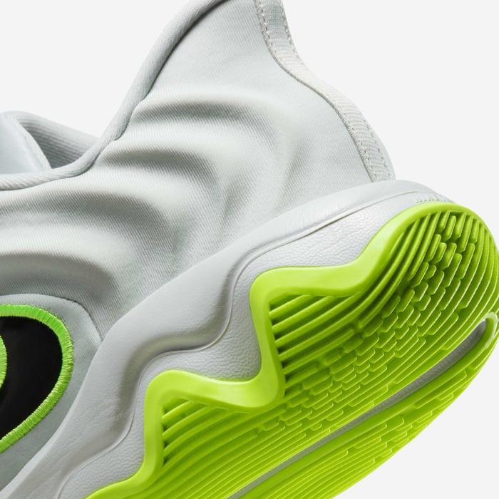 Nike Giannis immortality 4 EP