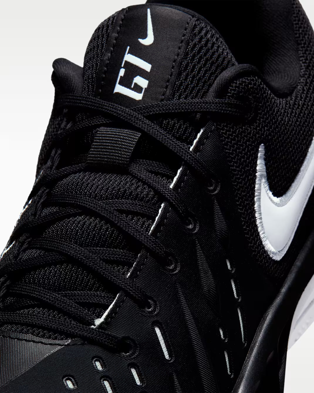 Nike G.T. Cut Academy 2 EP