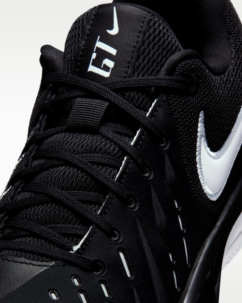 Nike G.T. Cut Academy 2 EP