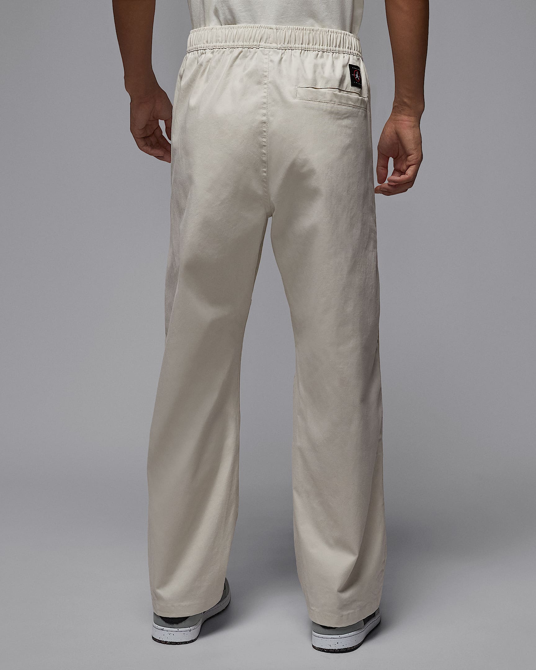 Nike Men's Pants -  woven trousers Jordan Essentials