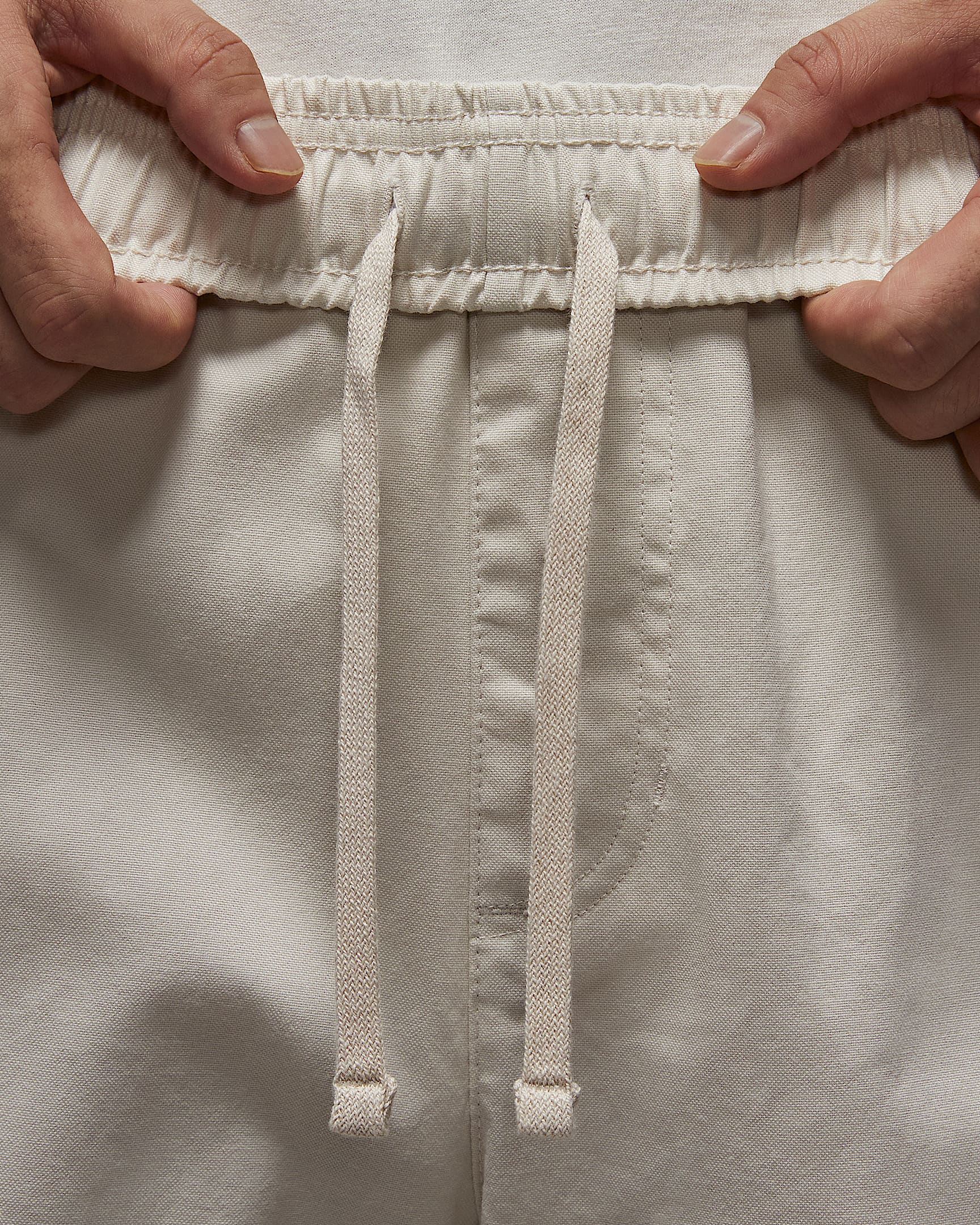 Nike Men's Pants -  woven trousers Jordan Essentials