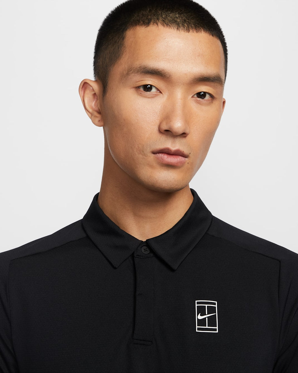 NikeCourt Advantage slim-fit