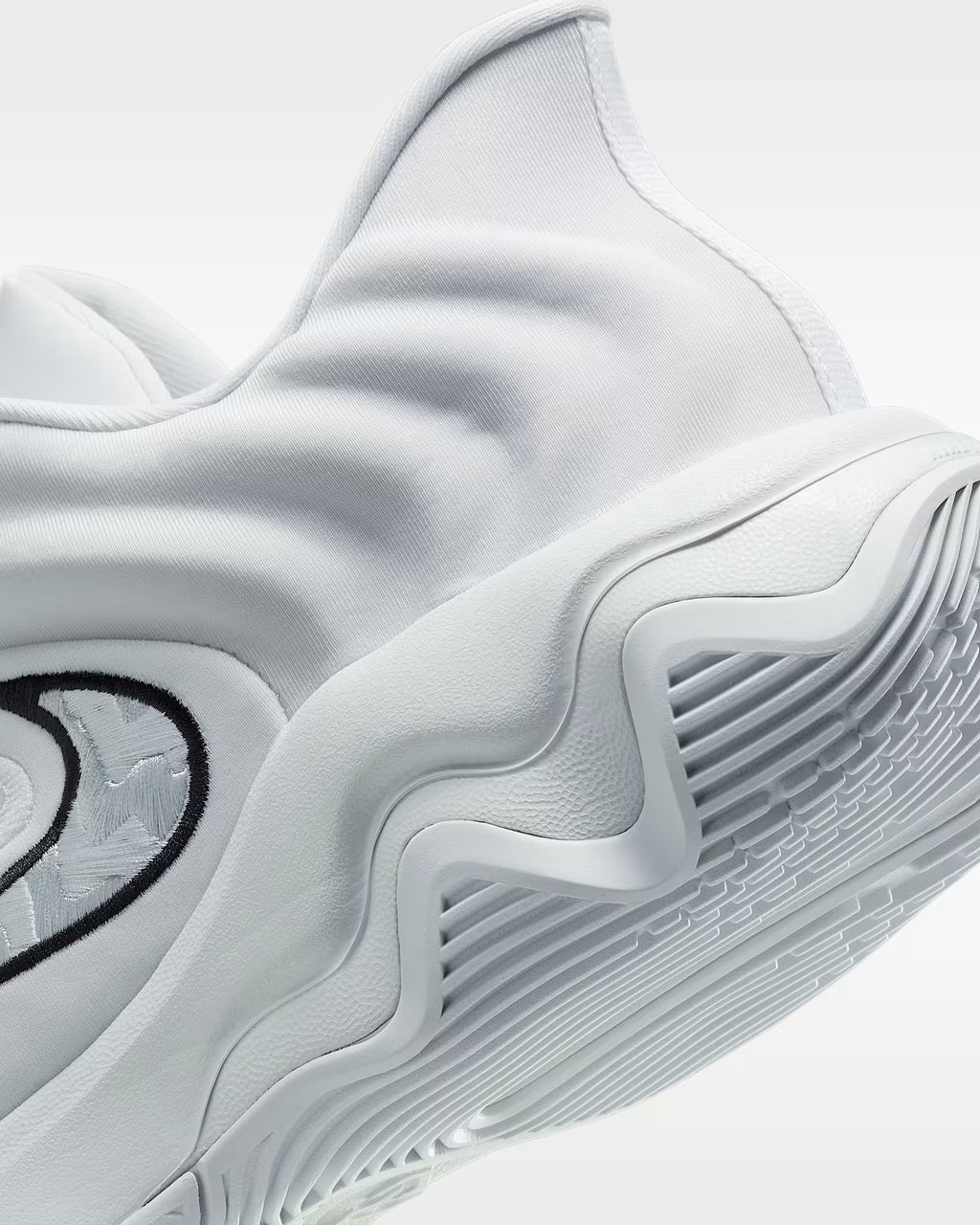 Nike Giannis immortality 4 EP