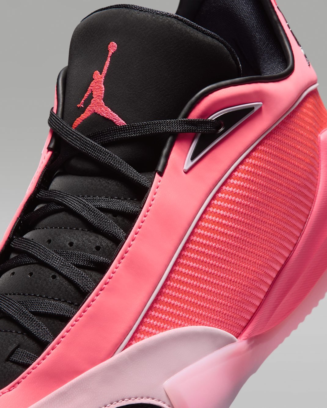 Nike Jordan Triangle