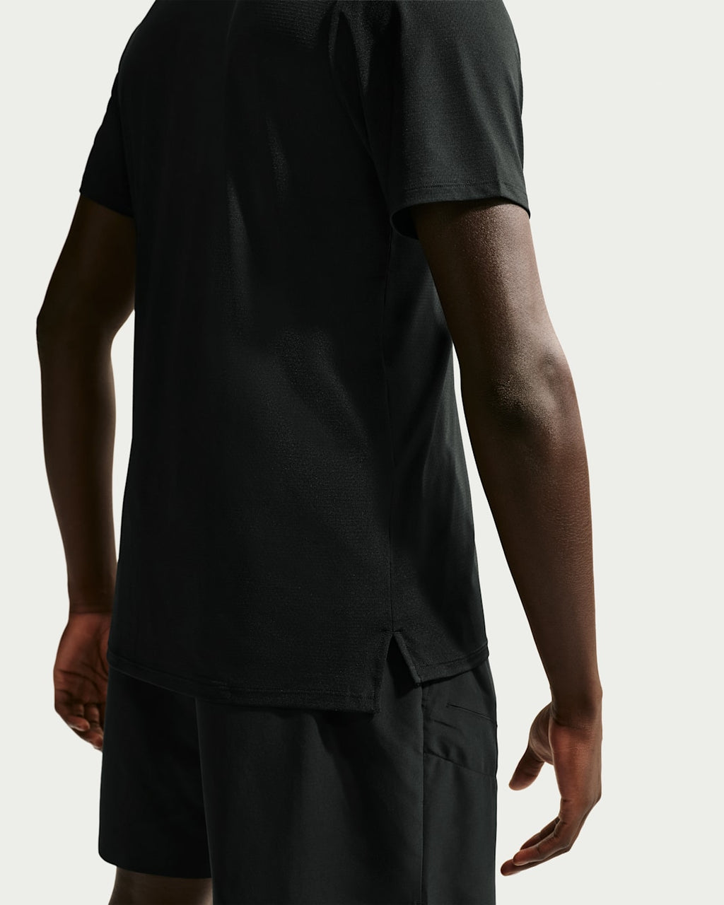 NikeCourt Advantage slim-fit