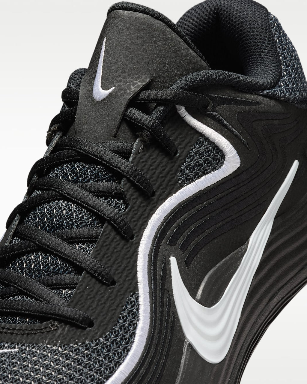 Nike Precision 8 Low
