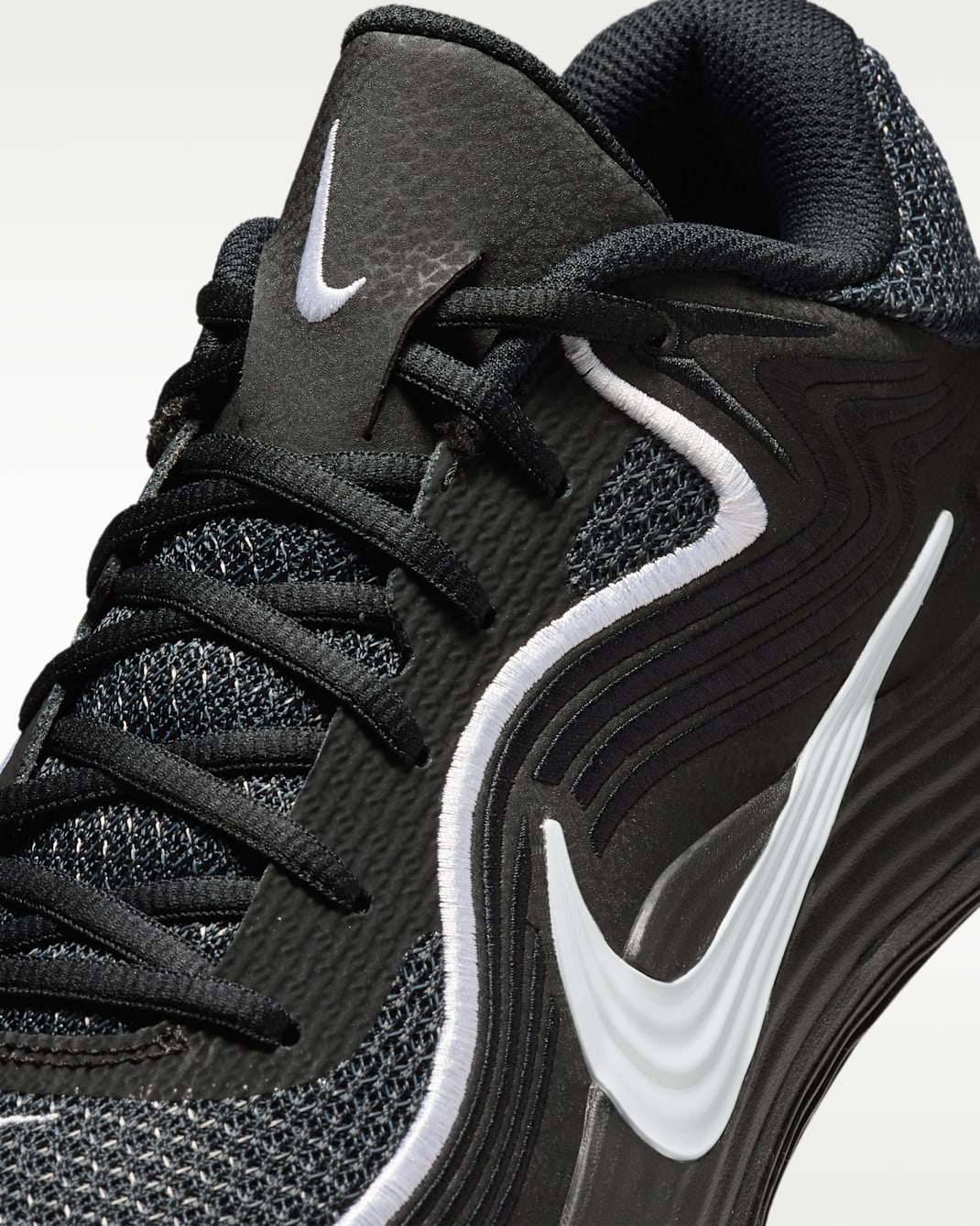 Nike Precision 8 Low