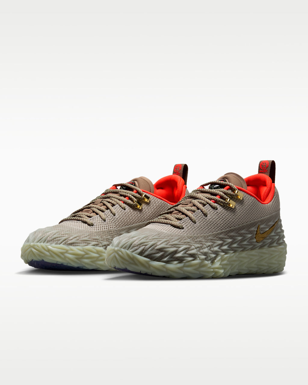 Nike S.T. Charge