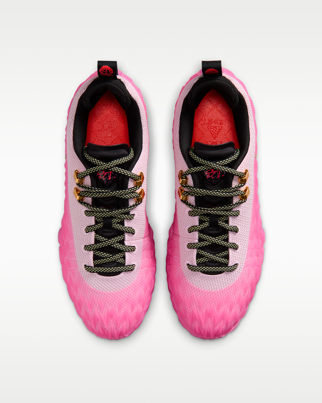 Nike S.T. Charge P