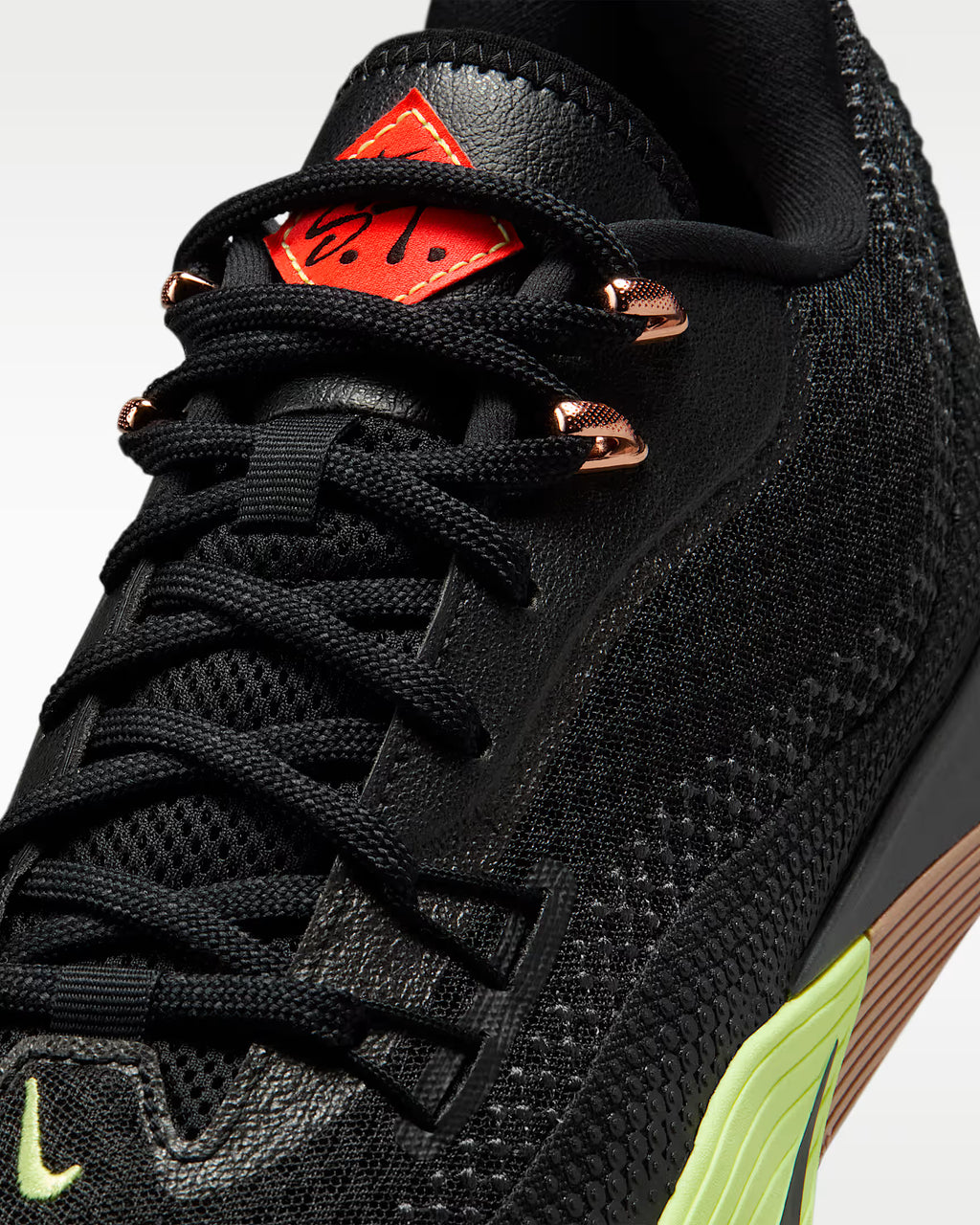 Nike S.T. Flare EP