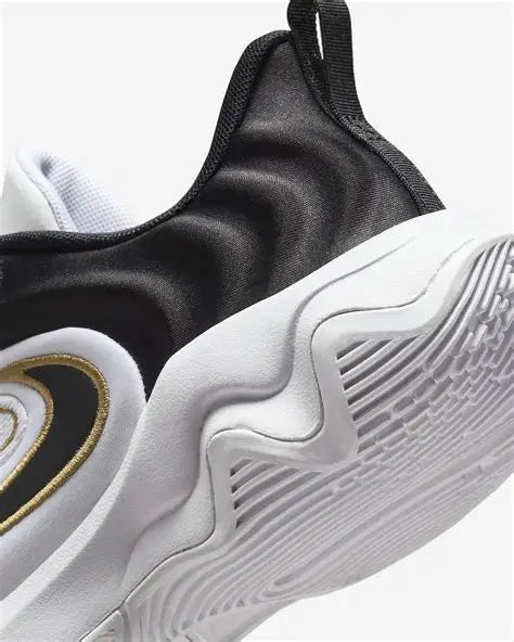 Nike Giannis immortality 4 EP