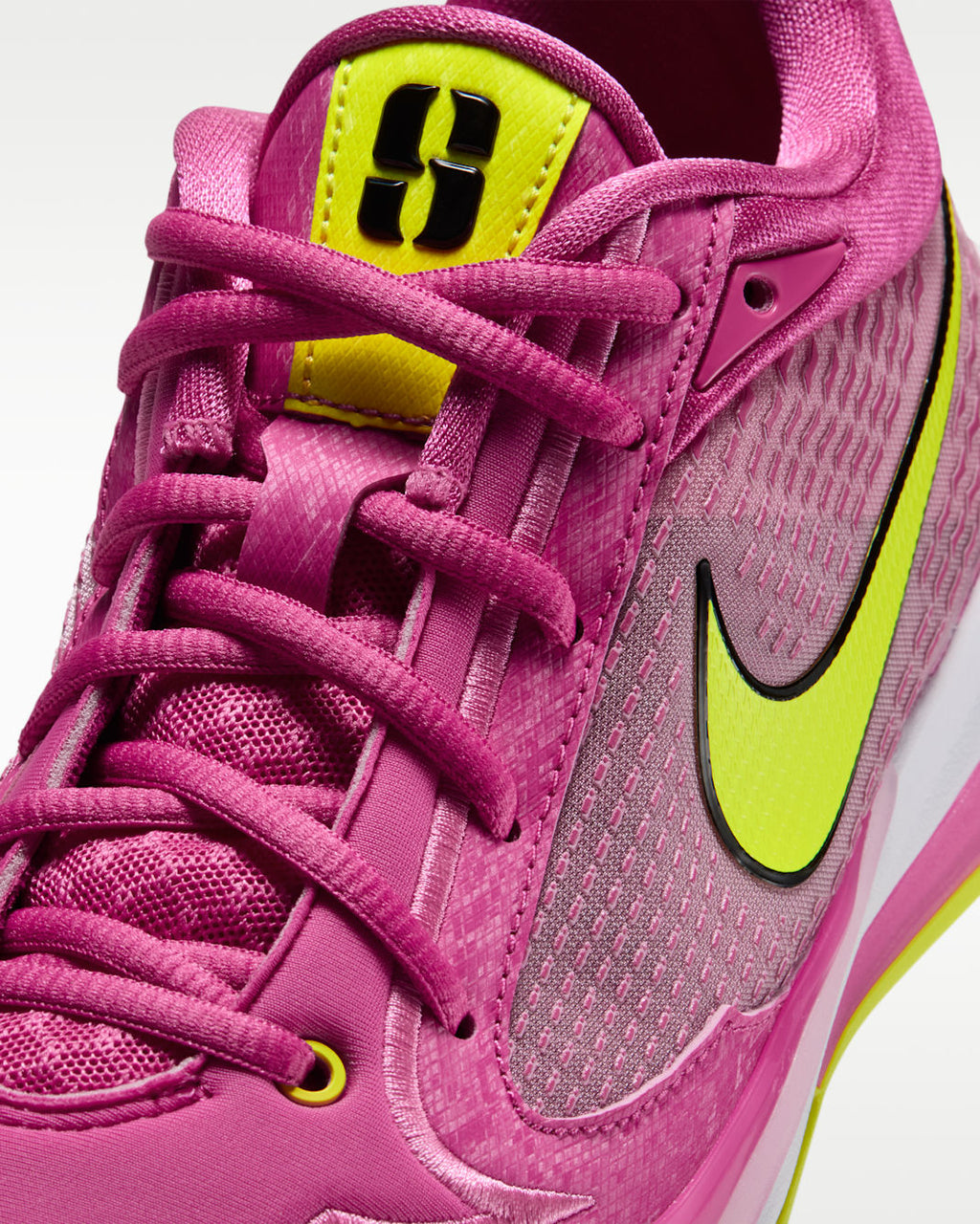 Nike Sabrina 4 ‘The Switch’