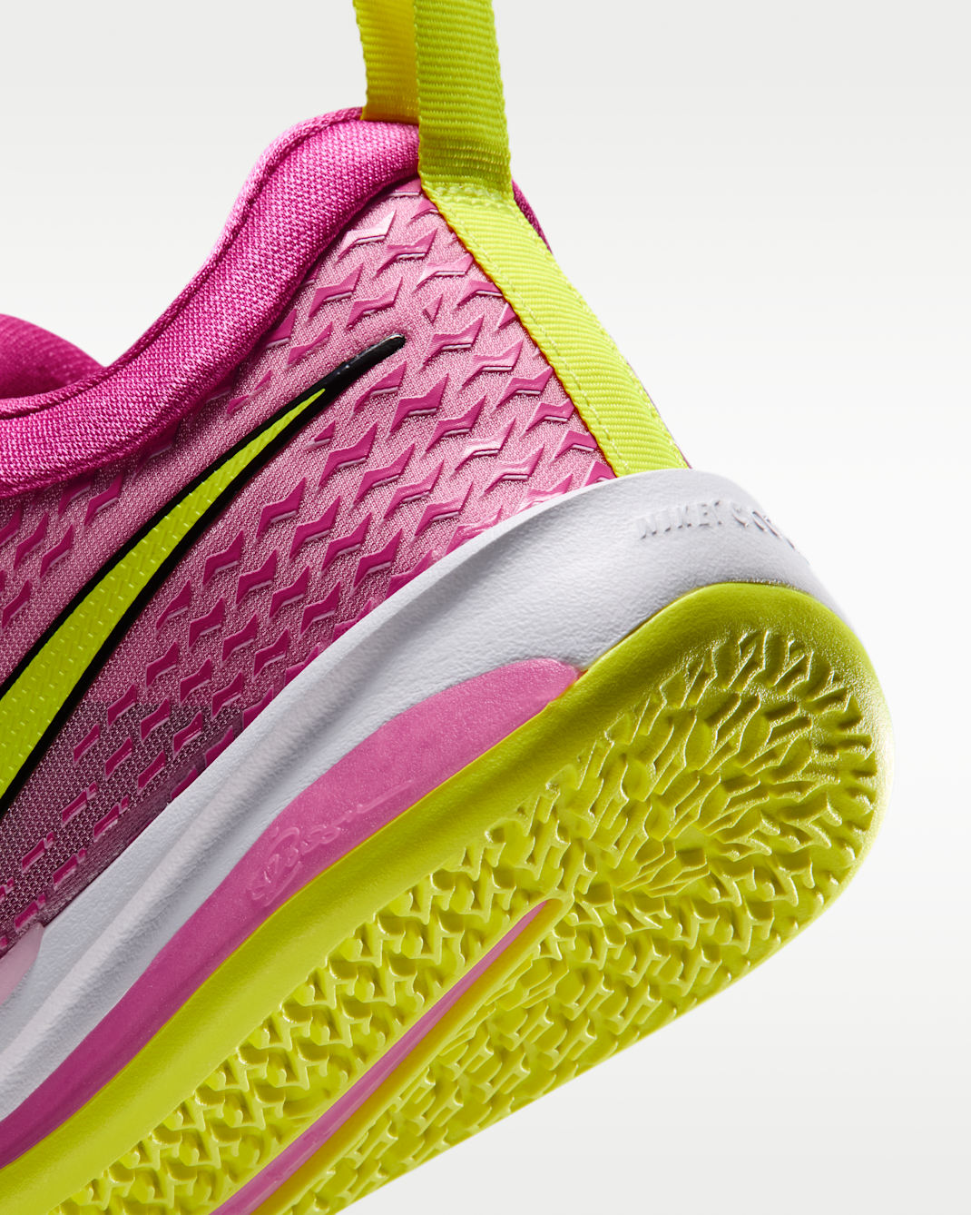 Nike Sabrina 4 ‘The Switch’
