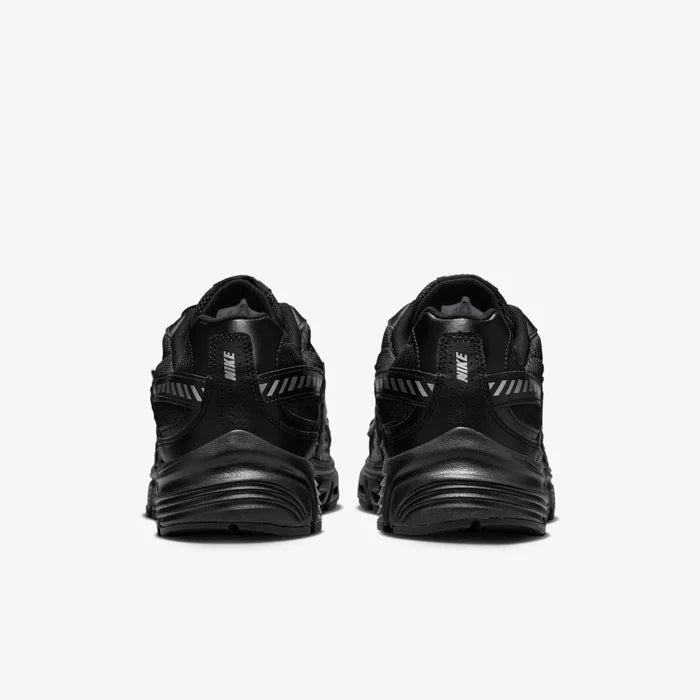 Nike Initiator